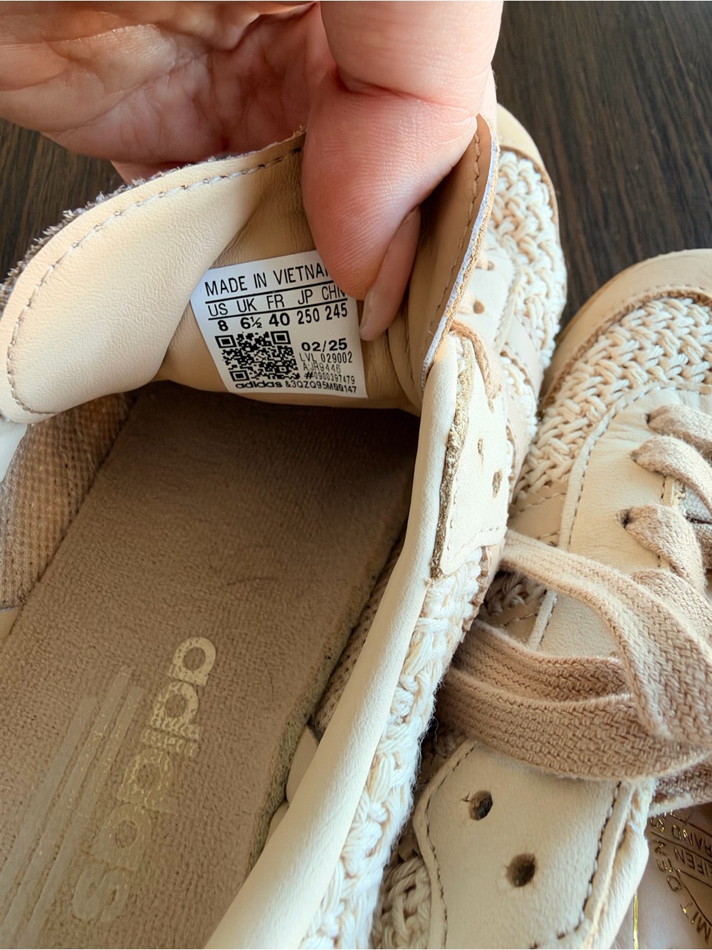Adidas Women’s Woven Samba OG - Picture 7 of 7